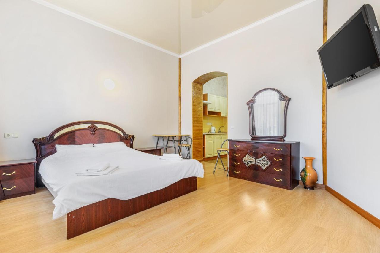 Best Apartment In The City Centre Одесса Экстерьер фото
